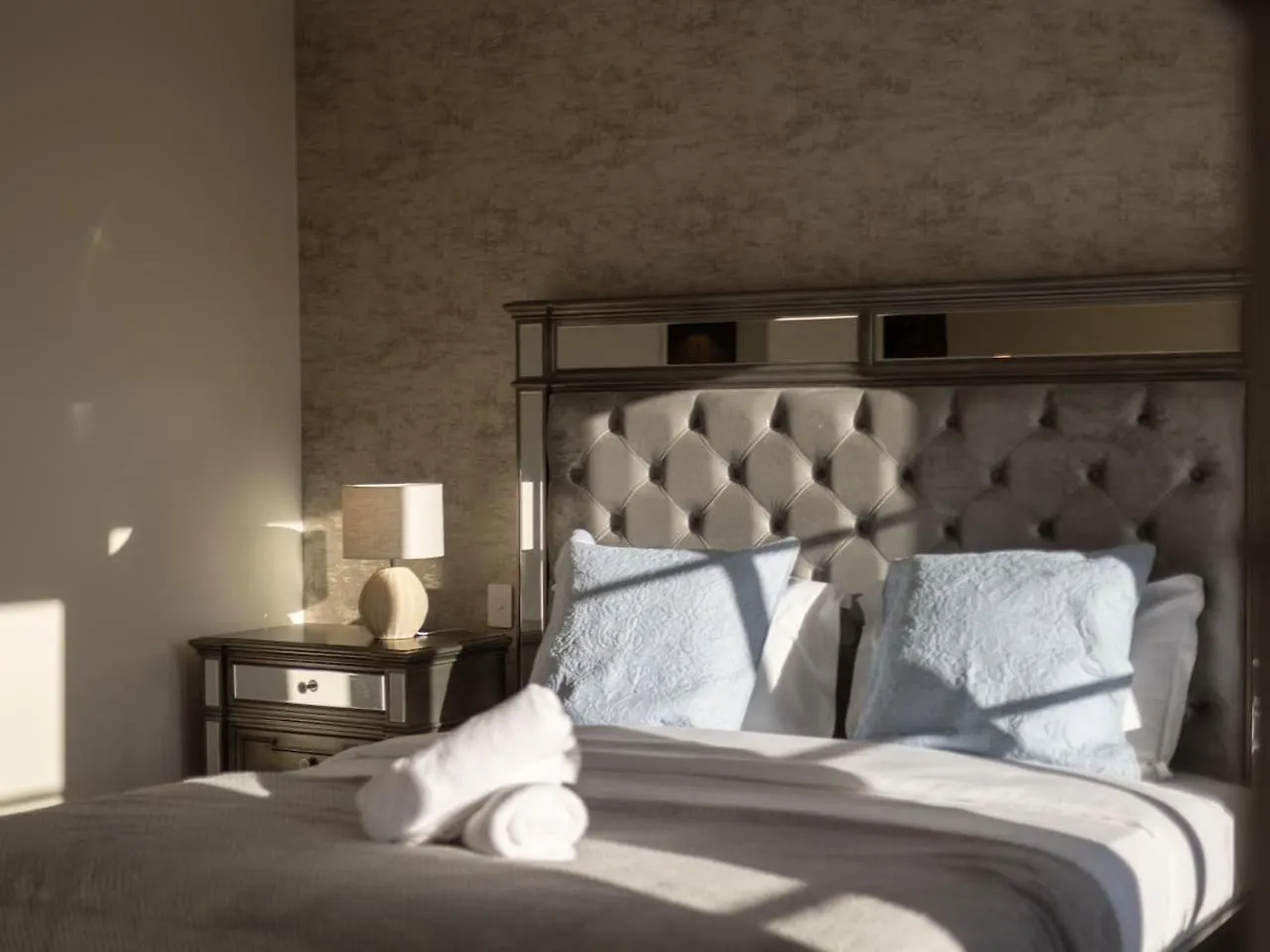 French Royal Experience 5B3B Grand House 3Parking Villa Rochedale 0*,